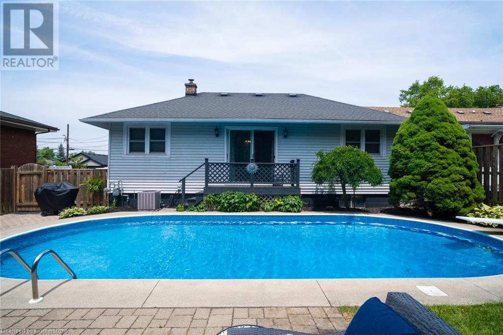 Photo 36 of 15 Alba Street, Stoney Creek ON