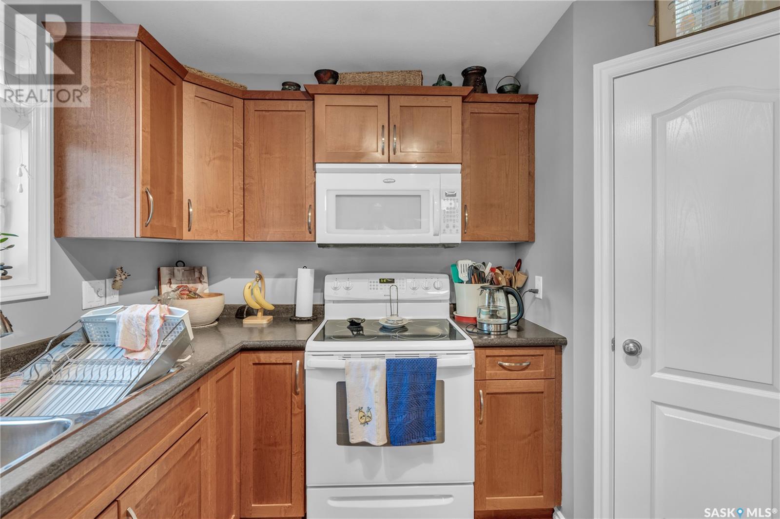 Single Family House 2 Level for Sale in  F AVENUE N Saskatoon 