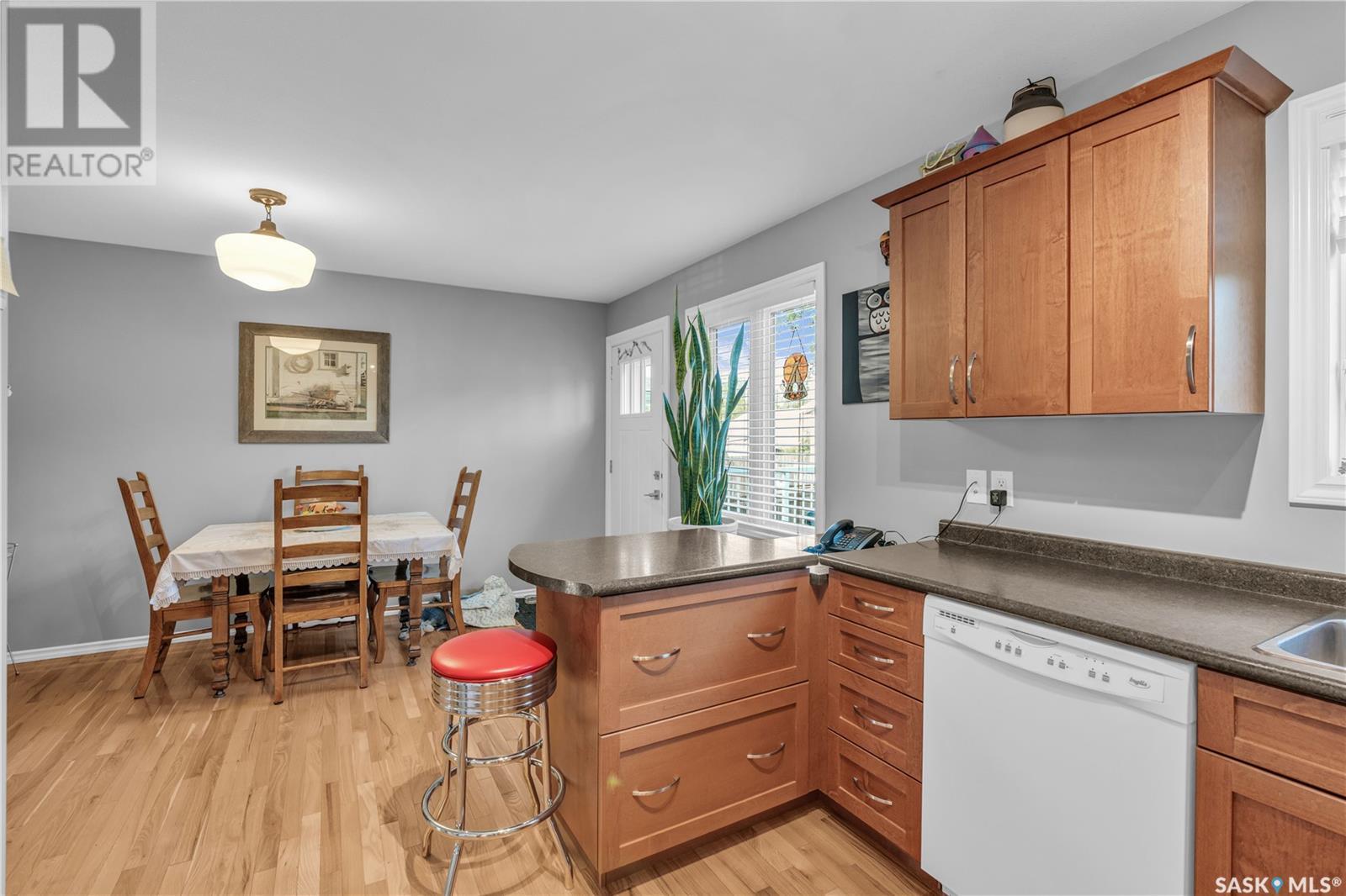 Single Family House 2 Level for Sale in  F AVENUE N Saskatoon 