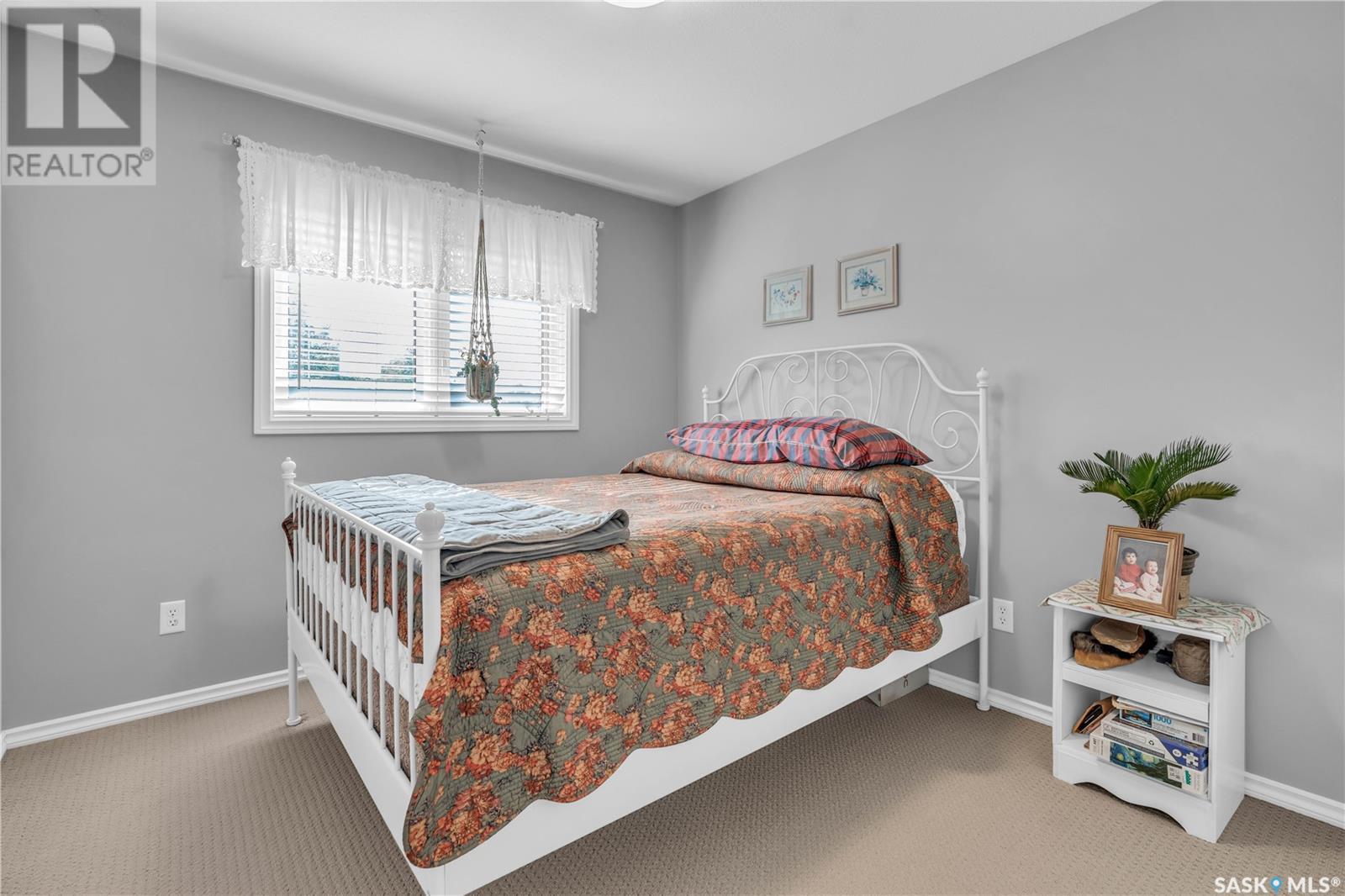 Single Family House 2 Level for Sale in  F AVENUE N Saskatoon 