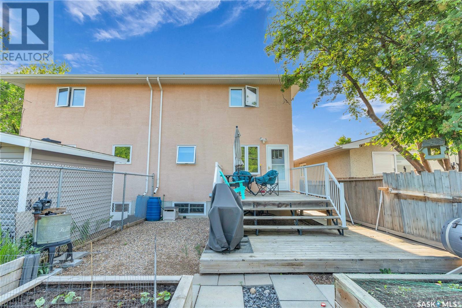 Single Family House 2 Level for Sale in  F AVENUE N Saskatoon 