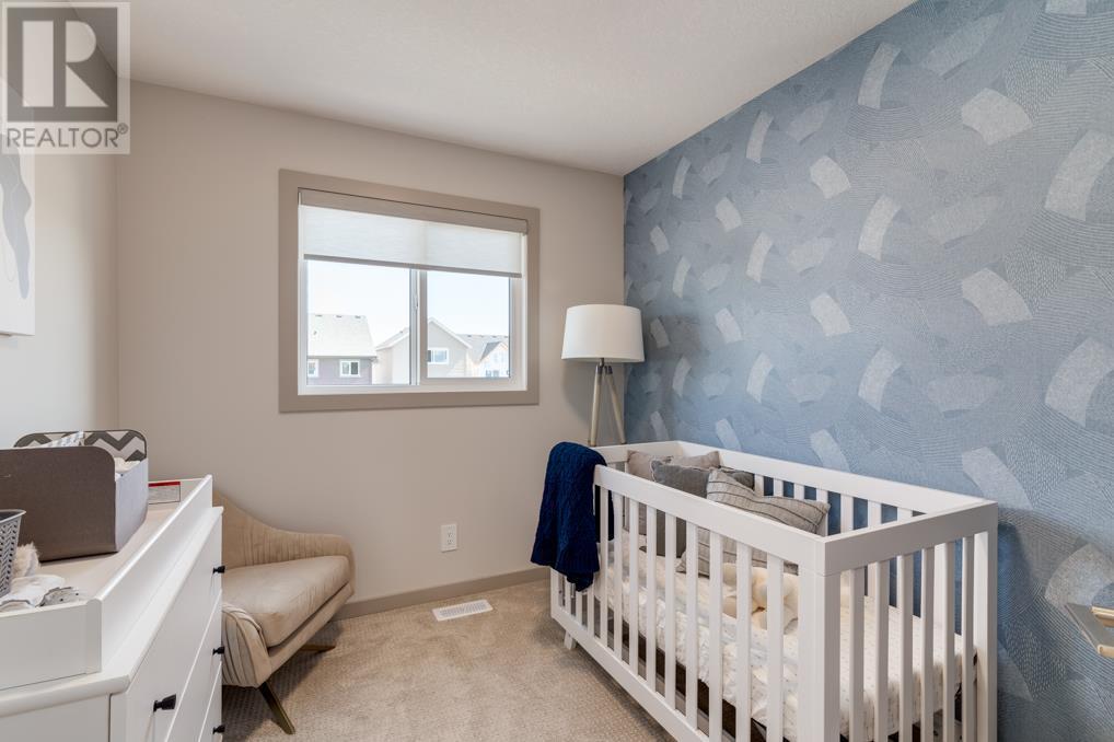 Single Family House for Sale in  Starling Boulevard NW Moraine Calgary 
