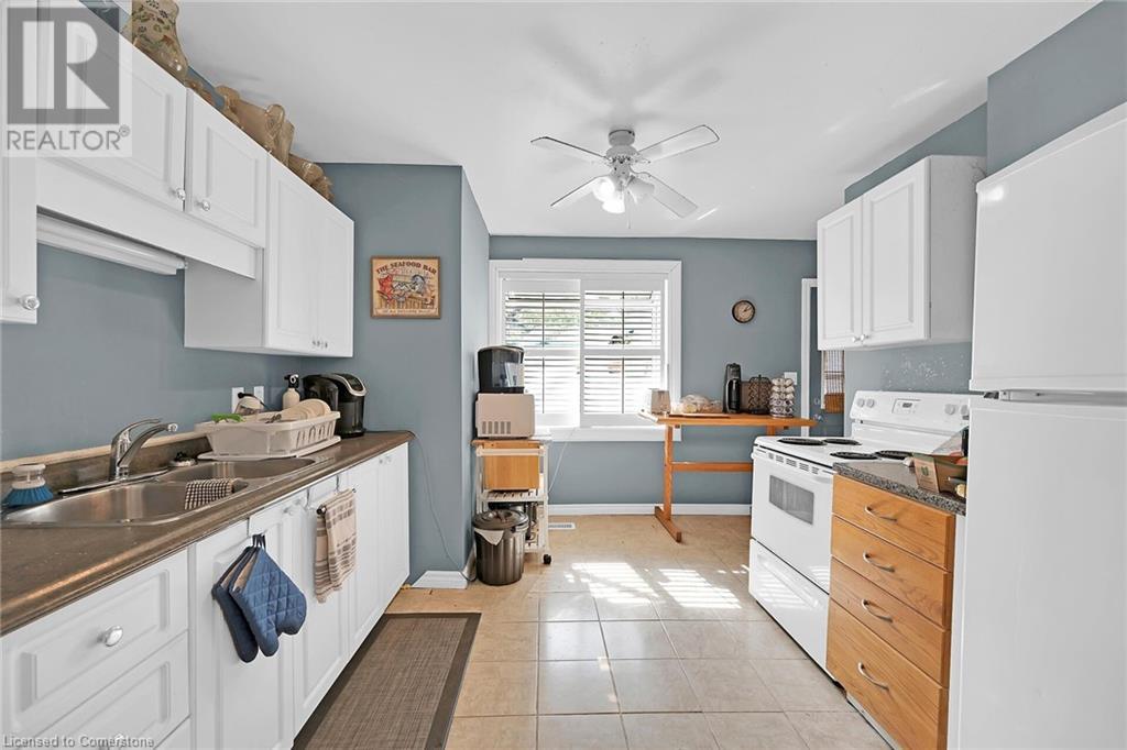 Photo 7 of 942 Upper Gage Avenue, Hamilton ON