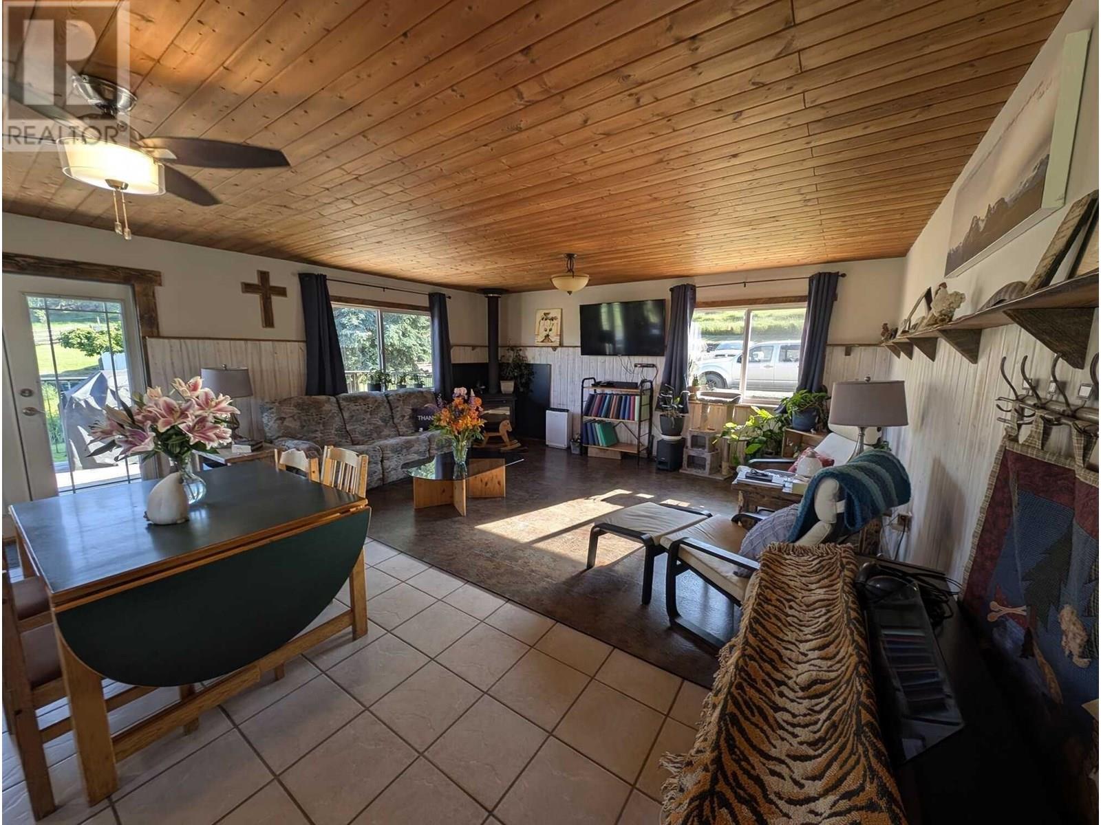 10281 LEE ROAD, Williams Lake