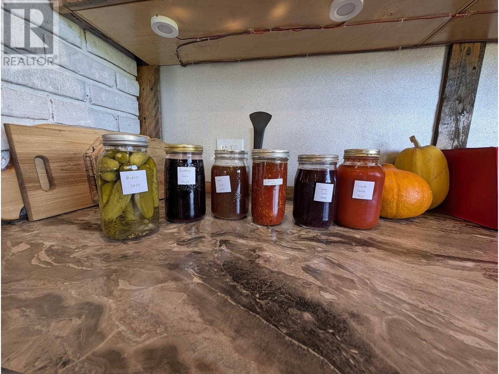 10281 LEE ROAD, Williams Lake