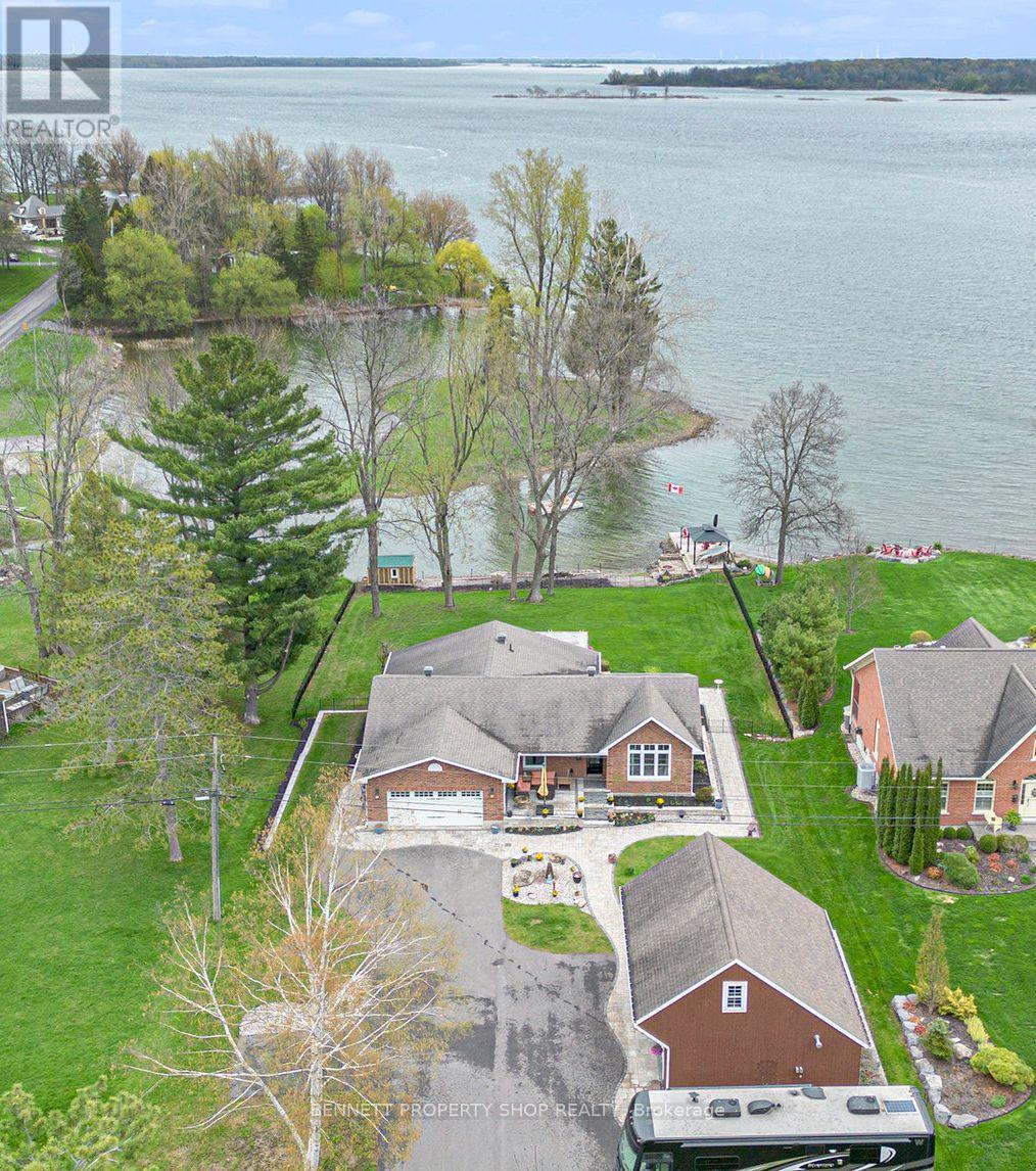 Photo 33 of 16084 Lakeside Drive, South Stormont ON