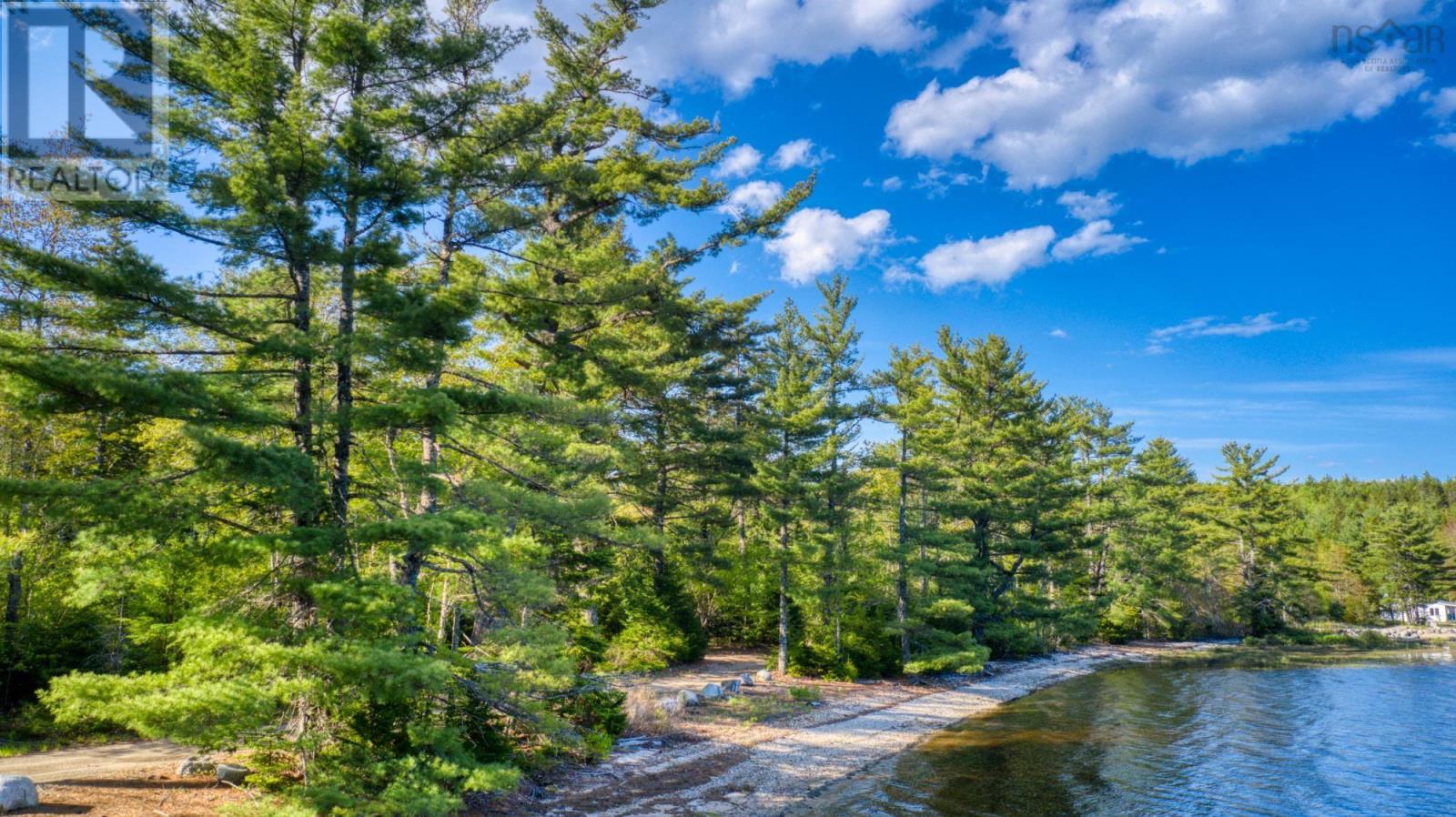 Property 19 of 43 of 2480 Woodstock Road