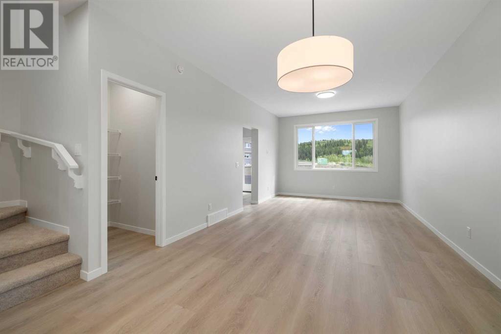 Single Family House for Sale in  Creekview Drive SW Pine Creek Calgary 