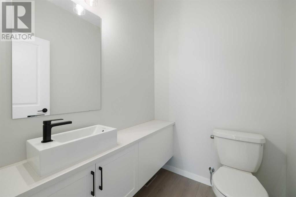 Single Family House for Sale in  Creekview Drive SW Pine Creek Calgary 