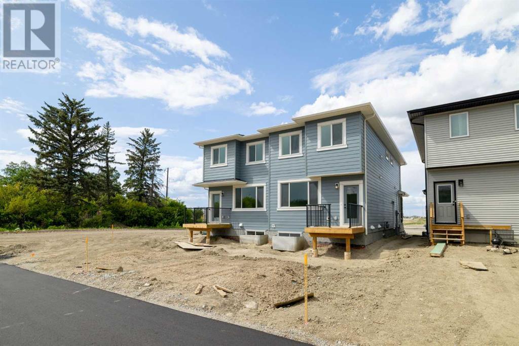 Single Family House for Sale in  Creekview Drive SW Pine Creek Calgary 