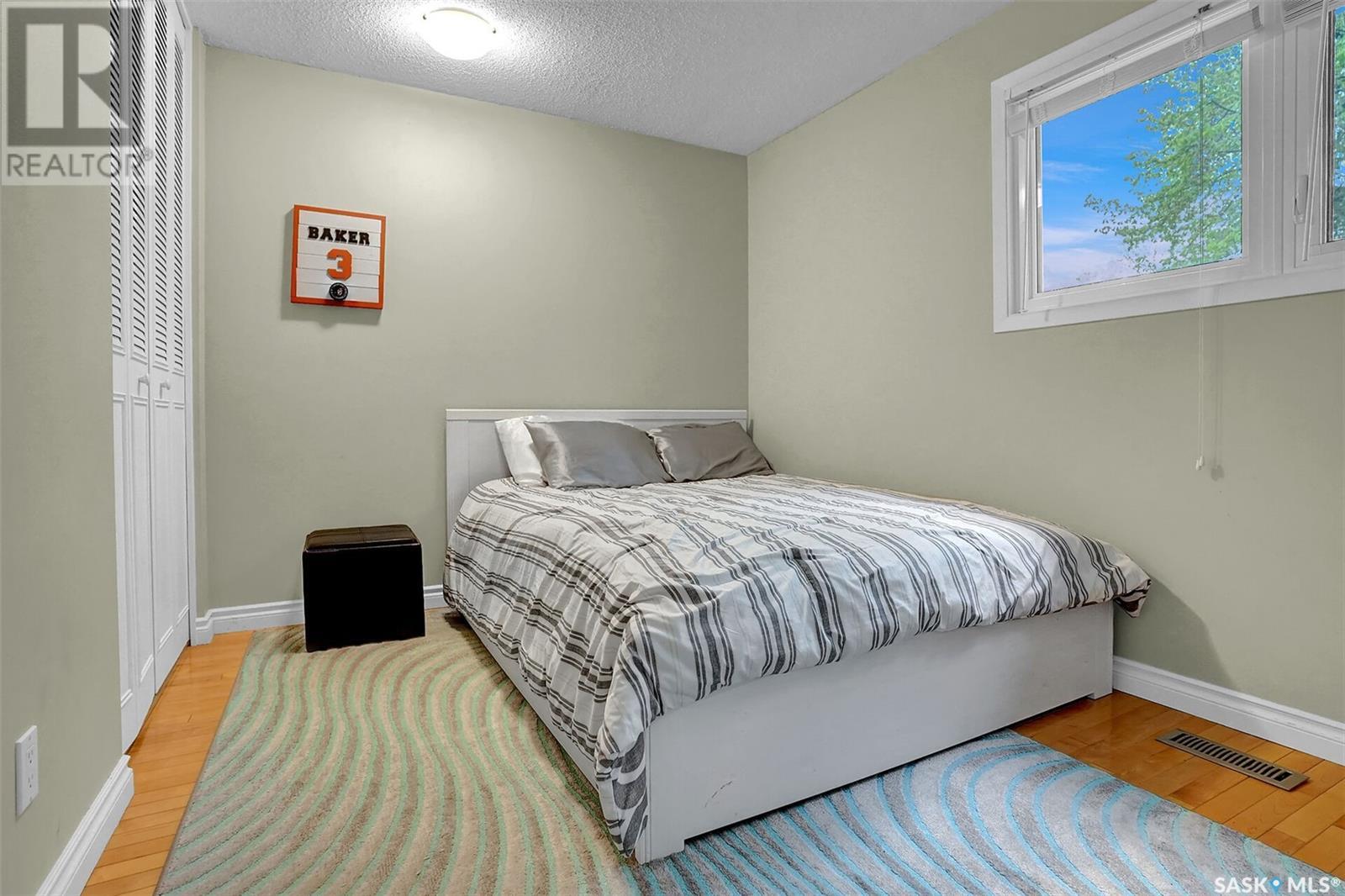 Single Family House Bungalow for Sale in  Habkirk DRIVE Regina 