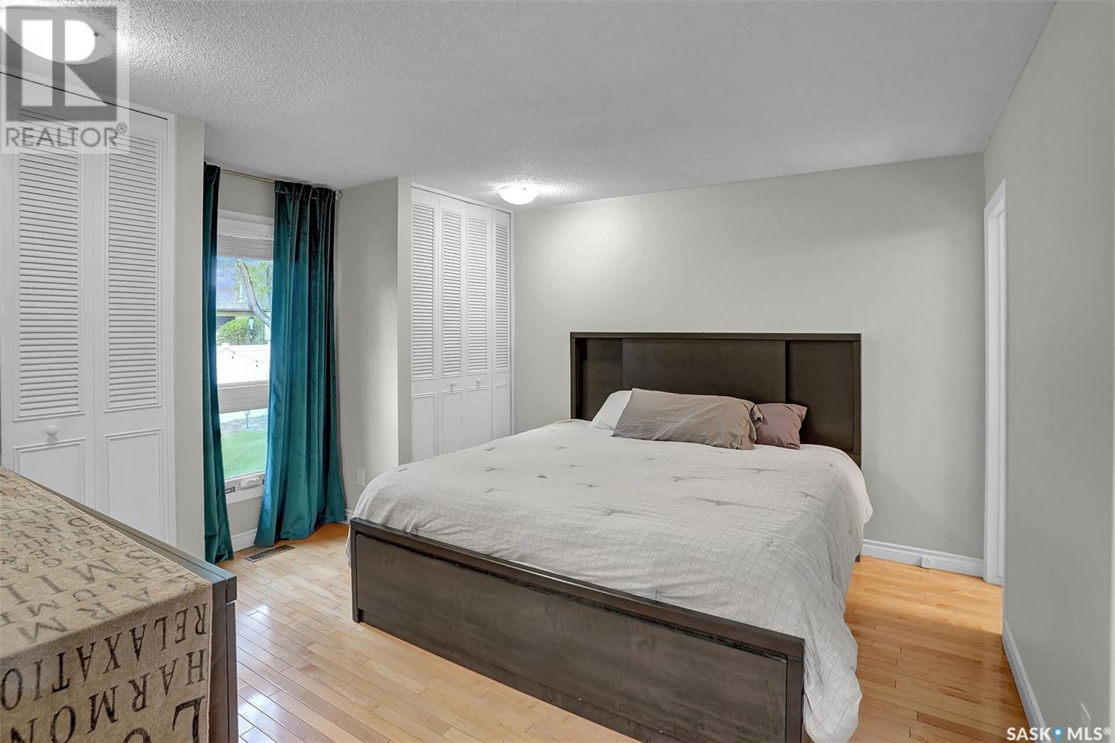 Single Family House Bungalow for Sale in  Habkirk DRIVE Regina 
