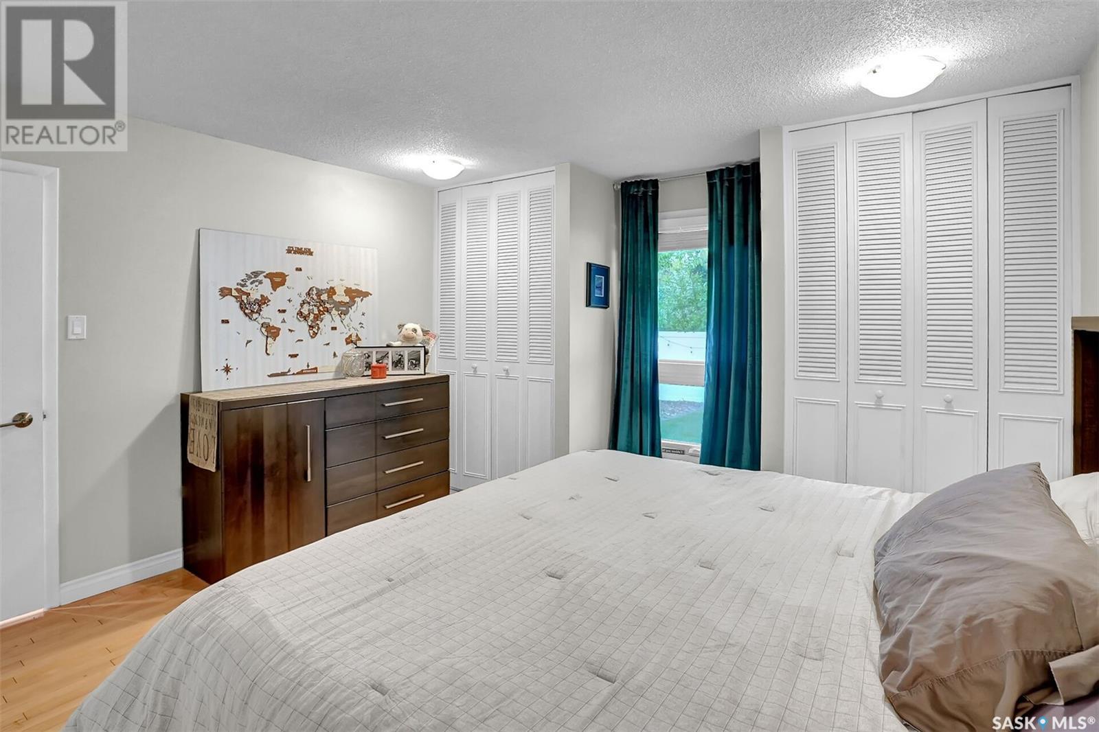 Single Family House Bungalow for Sale in  Habkirk DRIVE Regina 