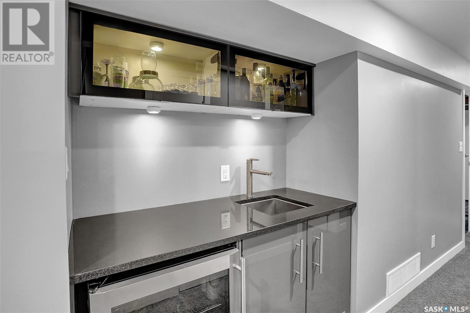 Single Family House Bungalow for Sale in  Habkirk DRIVE Regina 