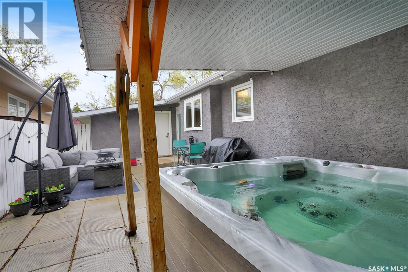 Single Family House Bungalow for Sale in  Habkirk DRIVE Regina 