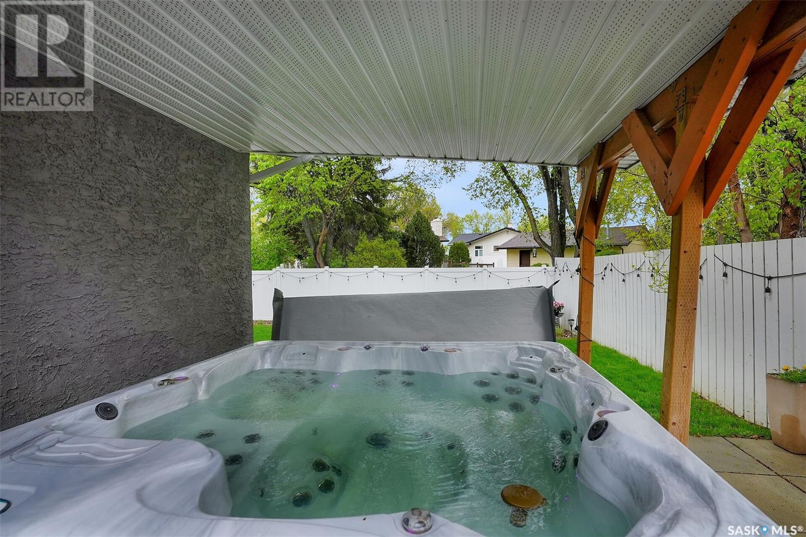Single Family House Bungalow for Sale in  Habkirk DRIVE Regina 