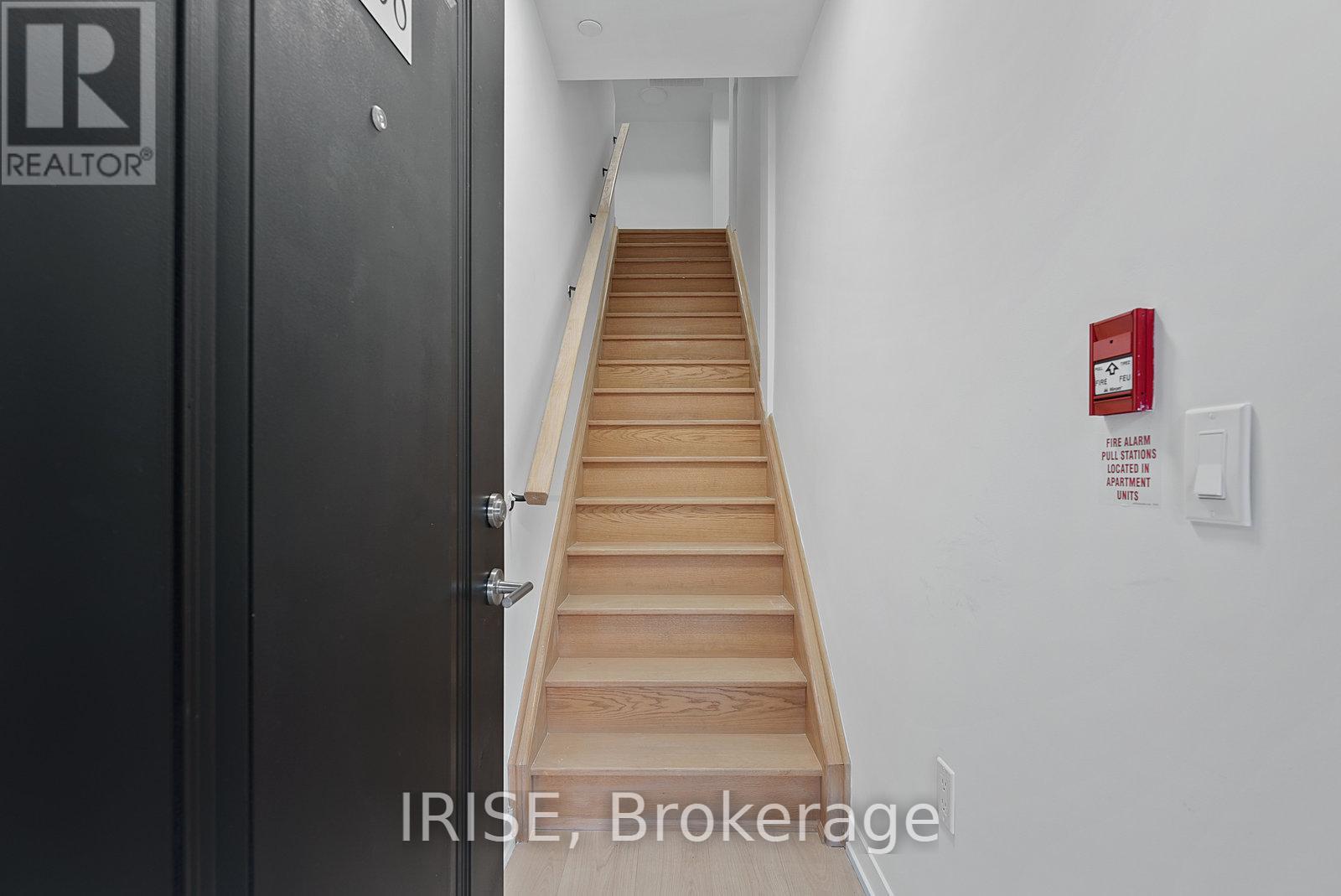 Photo 1 of 202 485 Logan Avenue, Toronto ON