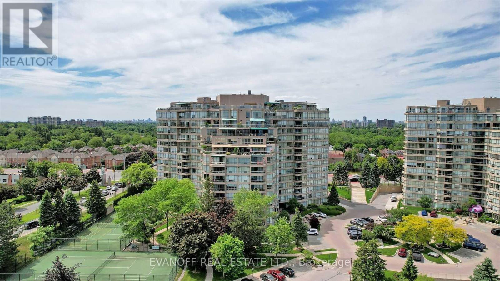 Photo 1 of 1030 10 Guildwood Parkway, Toronto ON