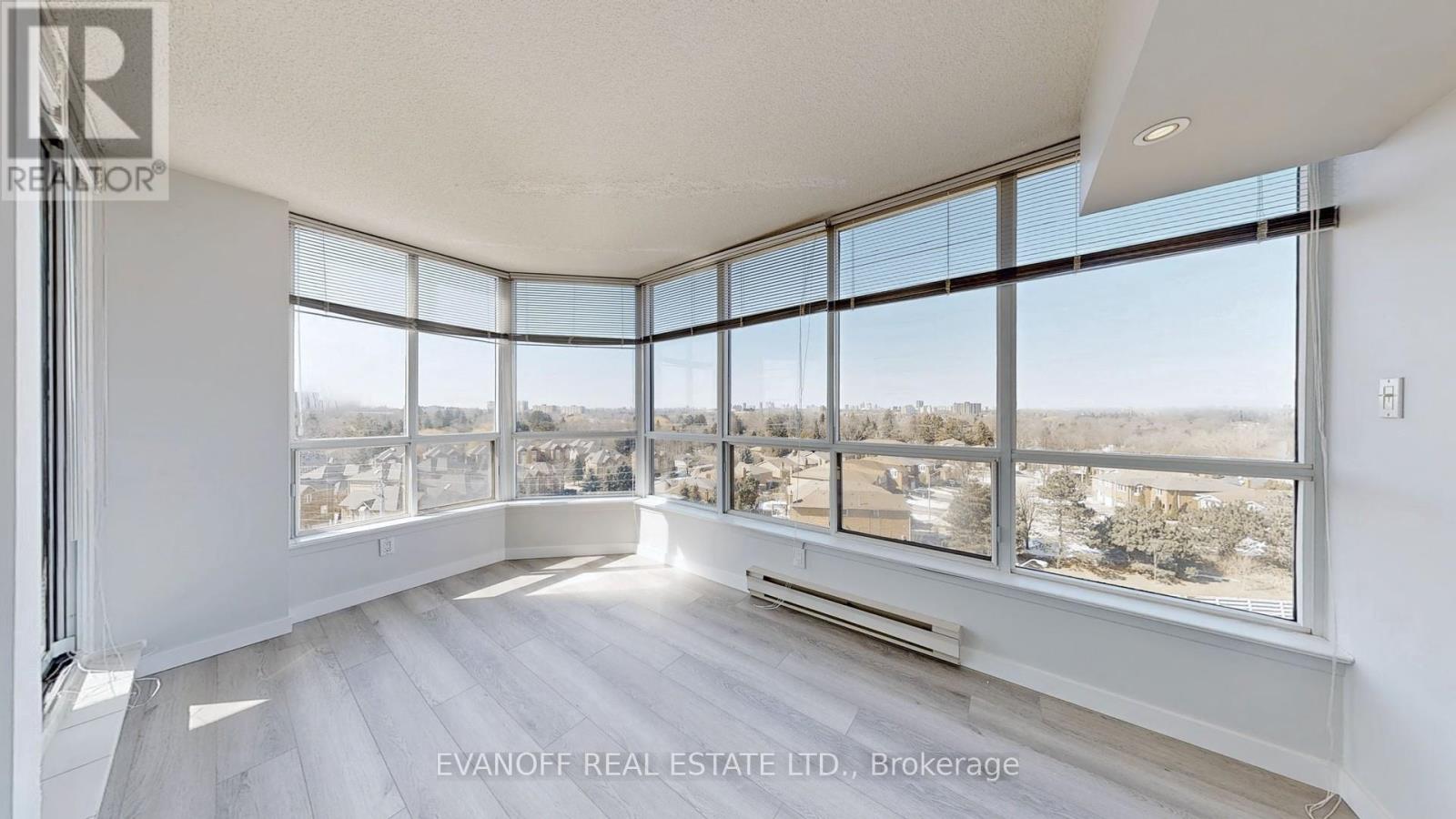 Photo 19 of 1030 10 Guildwood Parkway, Toronto ON