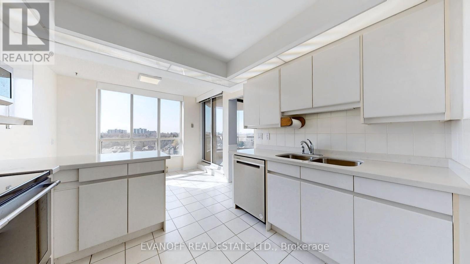 Photo 26 of 1030 10 Guildwood Parkway, Toronto ON