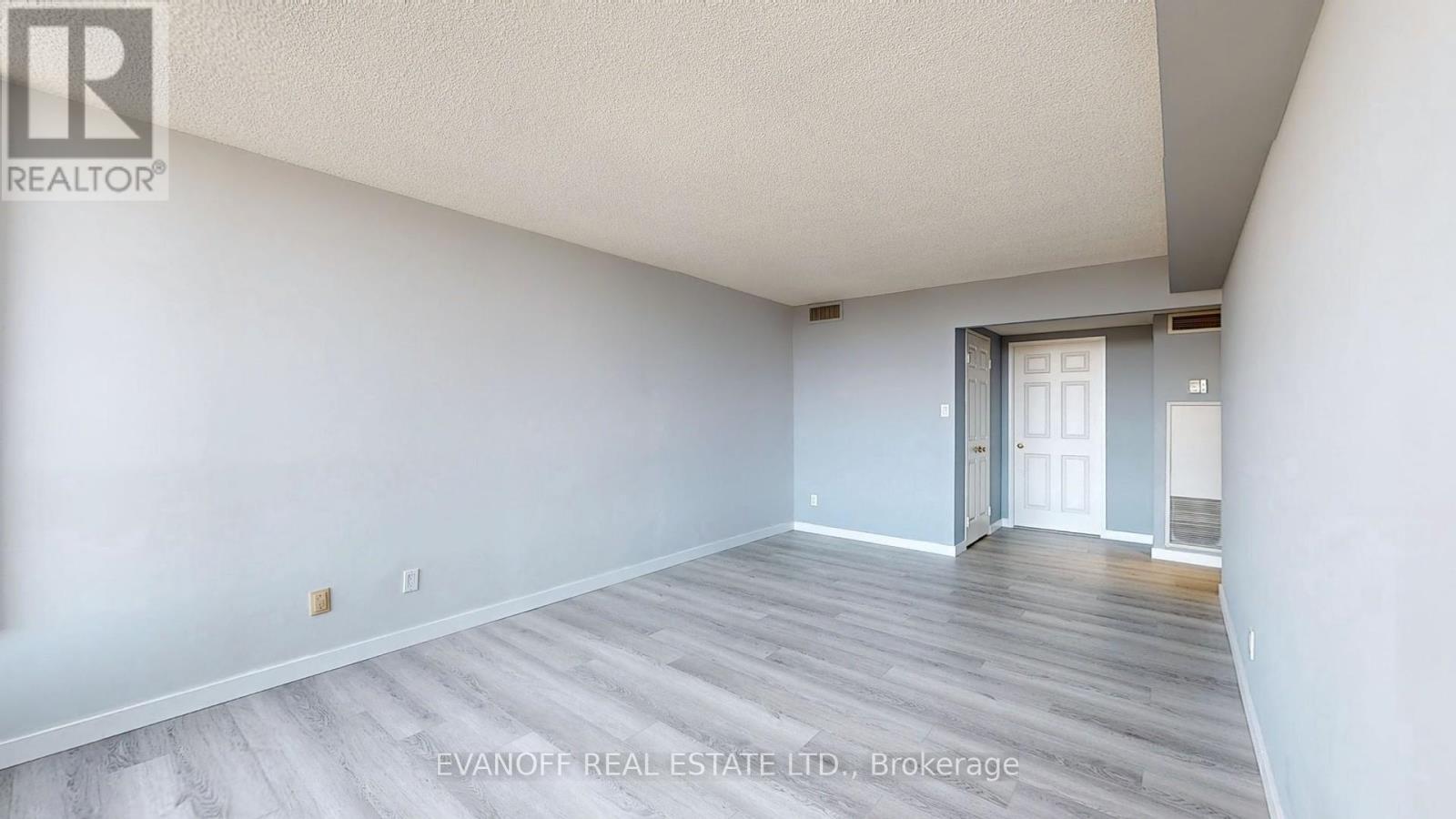 Photo 31 of 1030 10 Guildwood Parkway, Toronto ON