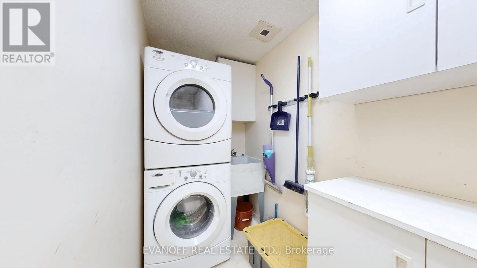 Photo 36 of 1030 10 Guildwood Parkway, Toronto ON