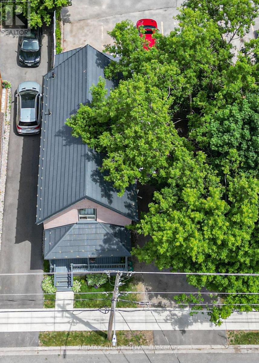 Photo 15 of 50 Albert Street N, Orillia ON