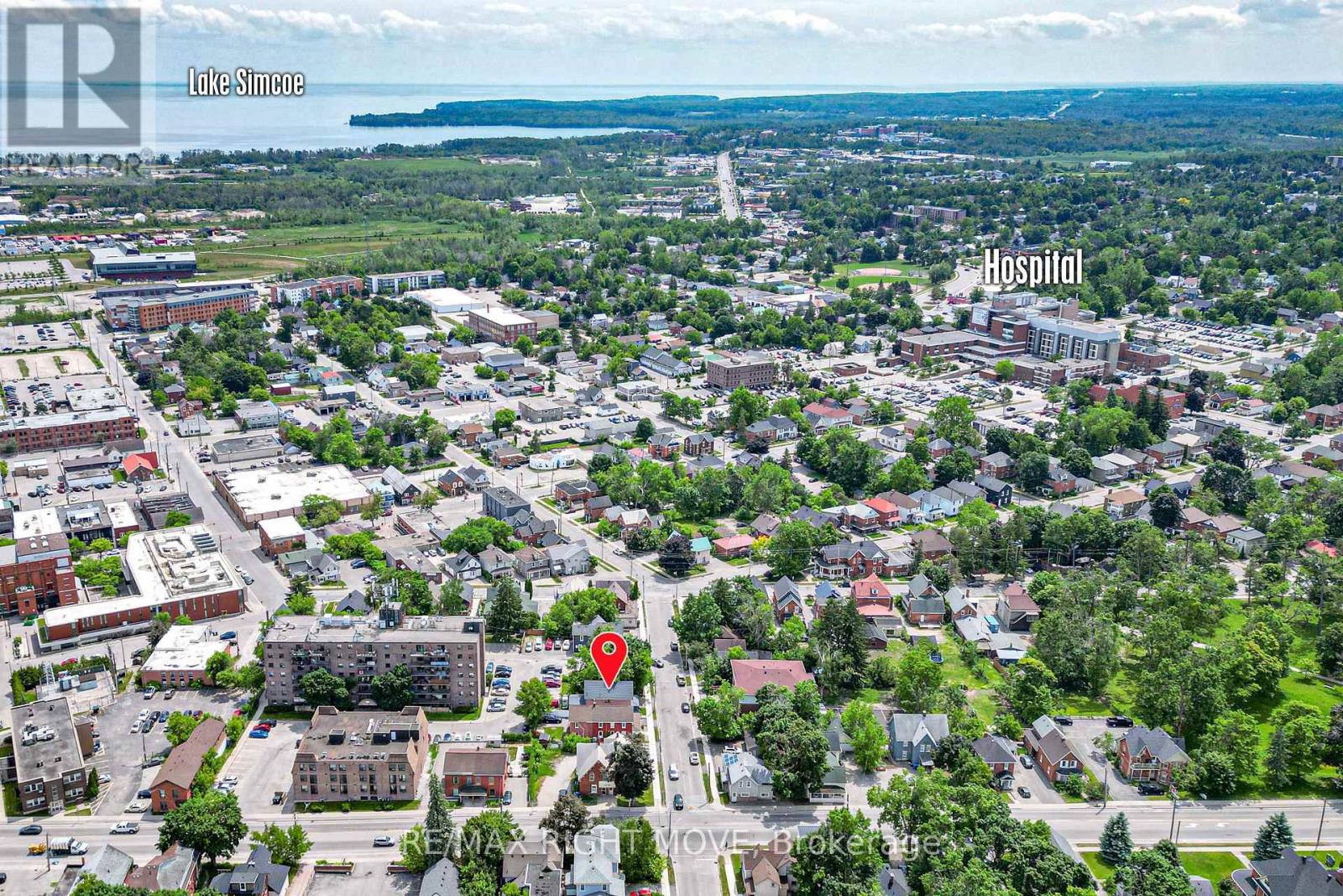 Photo 22 of 50 Albert Street N, Orillia ON