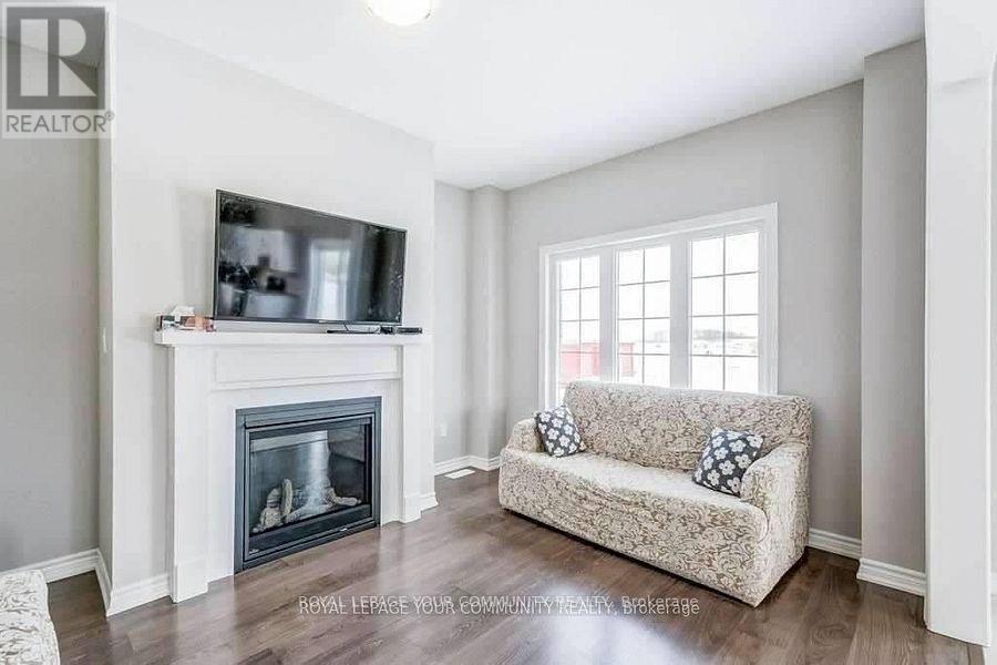 Photo 11 of 201 Breton Street, Clearview ON