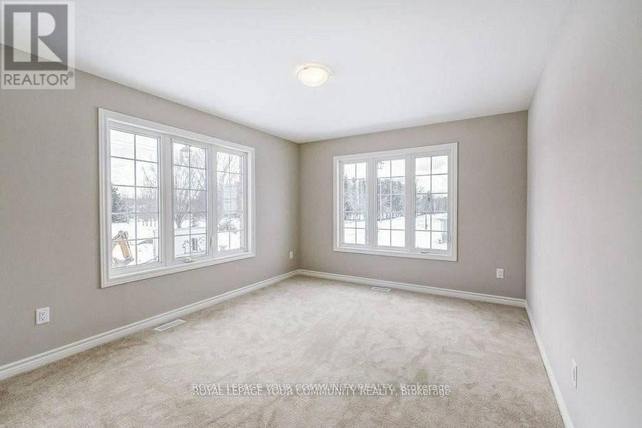Photo 17 of 201 Breton Street, Clearview ON
