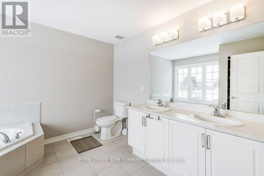 Photo 31 of 201 Breton Street, Clearview ON