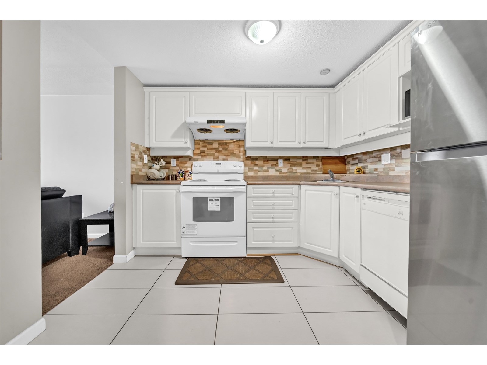 Photo 4 of 306 13780 76 Avenue, Surrey BC