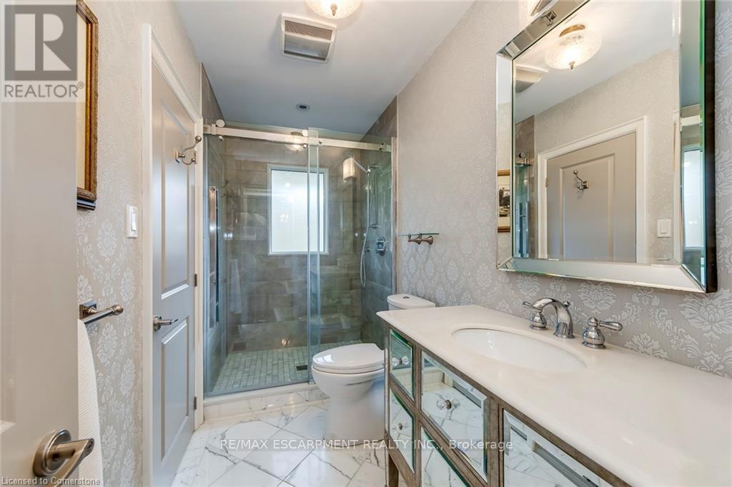 Photo 27 of 4306 Lakeshore Road, Burlington ON