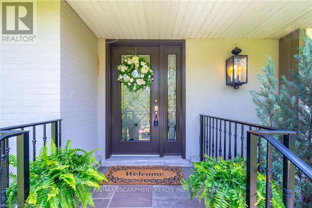 Photo 41 of 4306 Lakeshore Road, Burlington ON