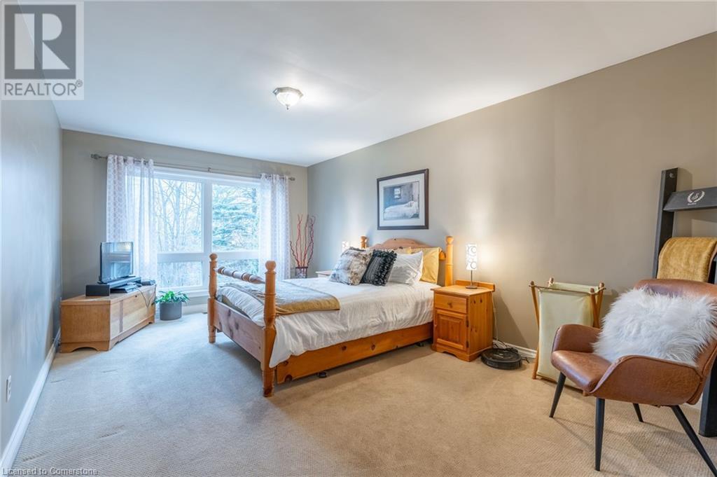 Photo 18 of 1351 Hazelton Boulevard, Burlington ON
