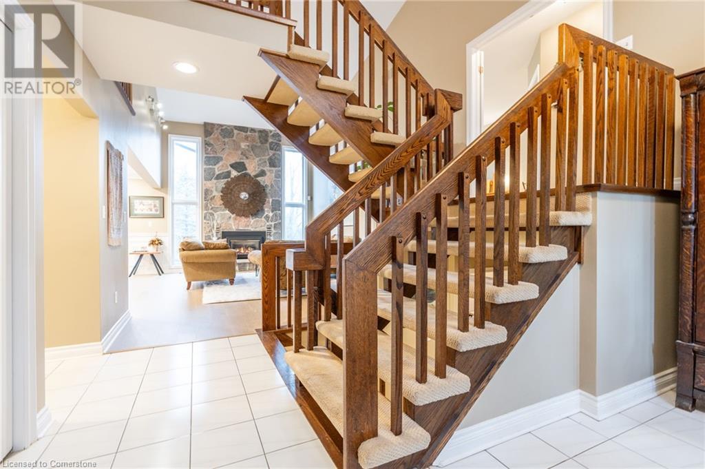 Photo 9 of 1351 Hazelton Boulevard, Burlington ON