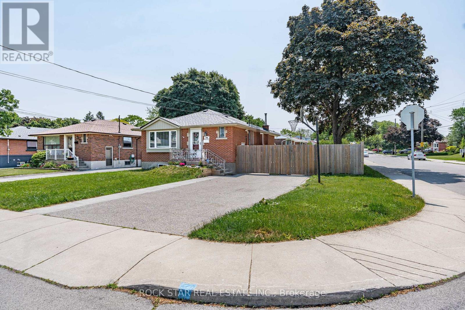 Photo 7 of 768 Tenth Avenue, Hamilton ON