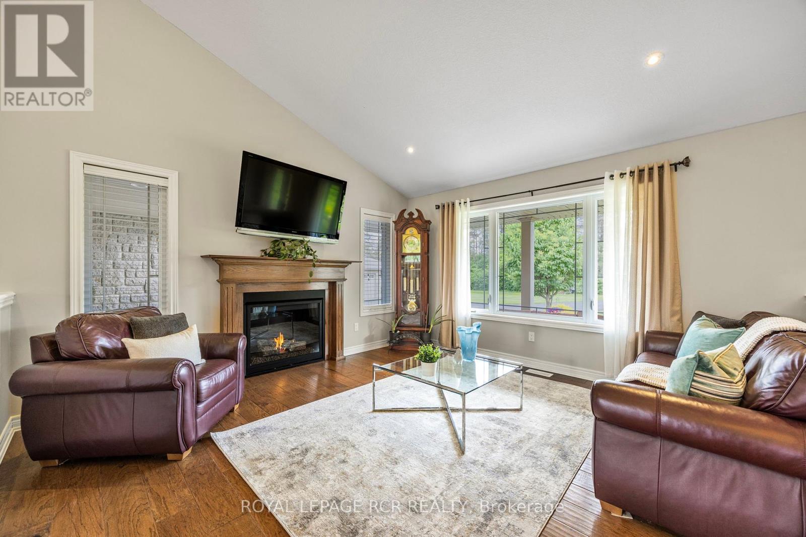 Photo 18 of 245327 5th Side Road, Amaranth ON