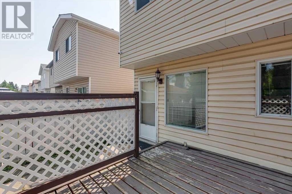 Single Family House for Sale in  Good Crescent Glendale Red Deer 