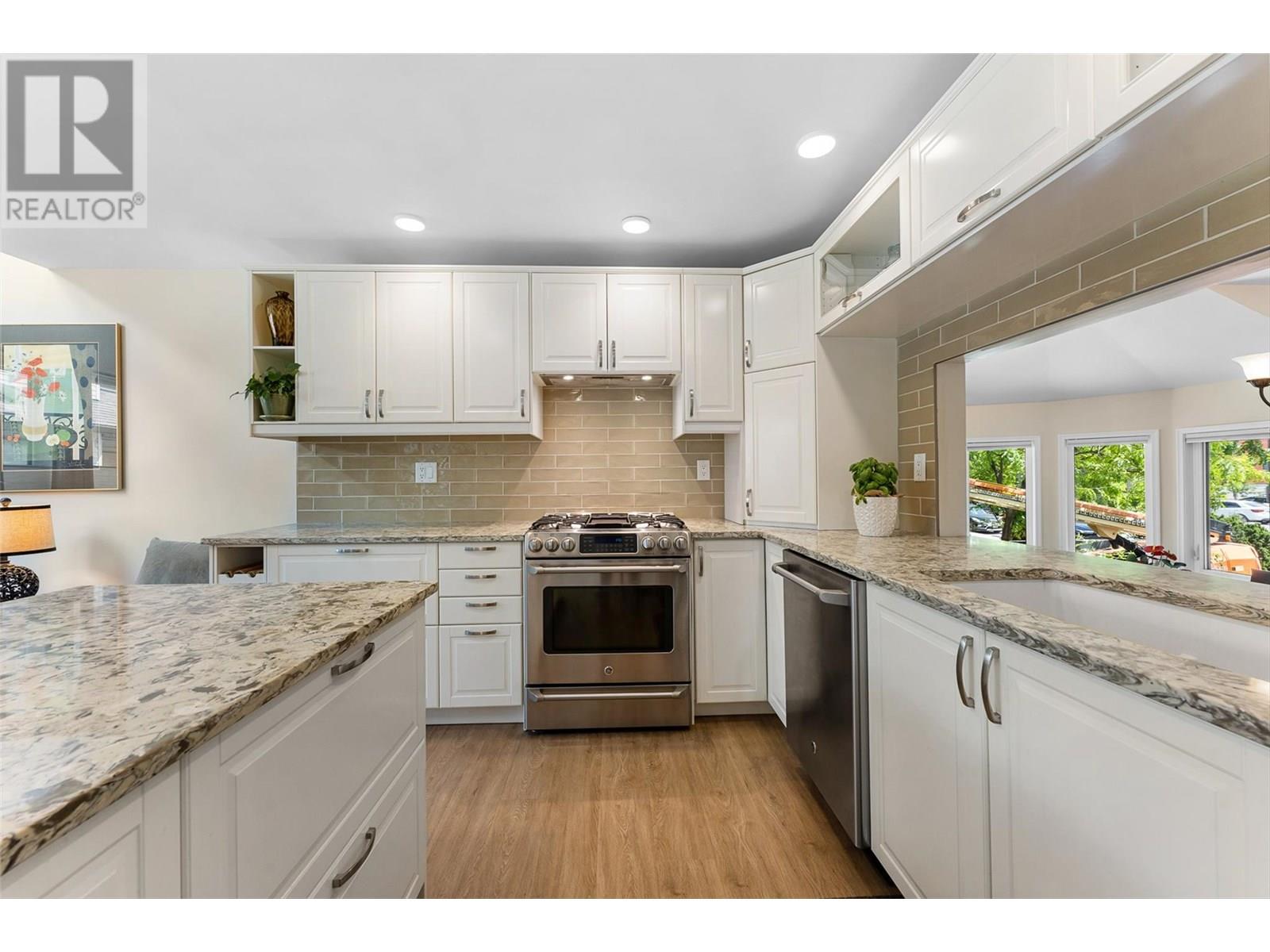  420 West Avenue, Kelowna