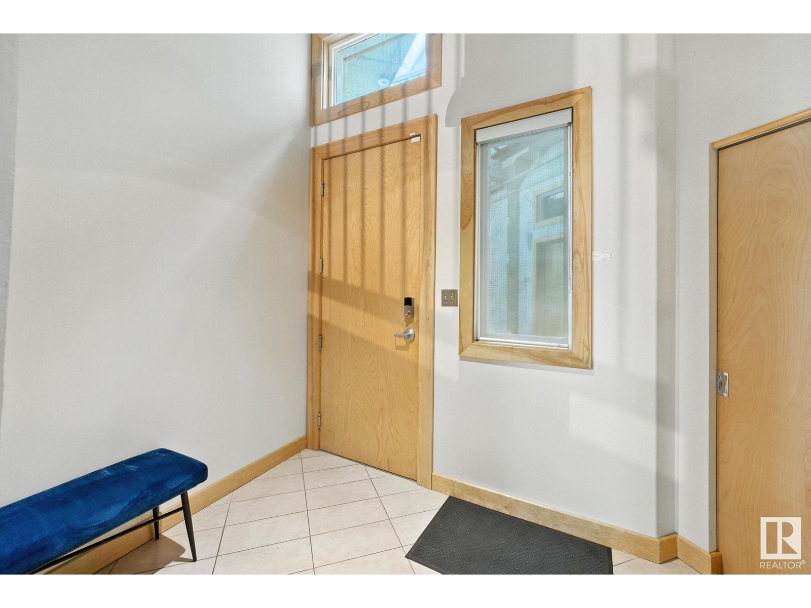 Photo 2 of 103 10265 107 St Nw, Edmonton AB