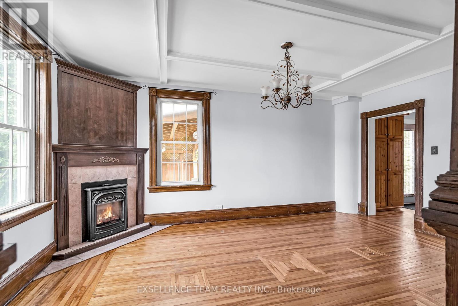 Photo 10 of 303 Fifth Street E, Cornwall ON