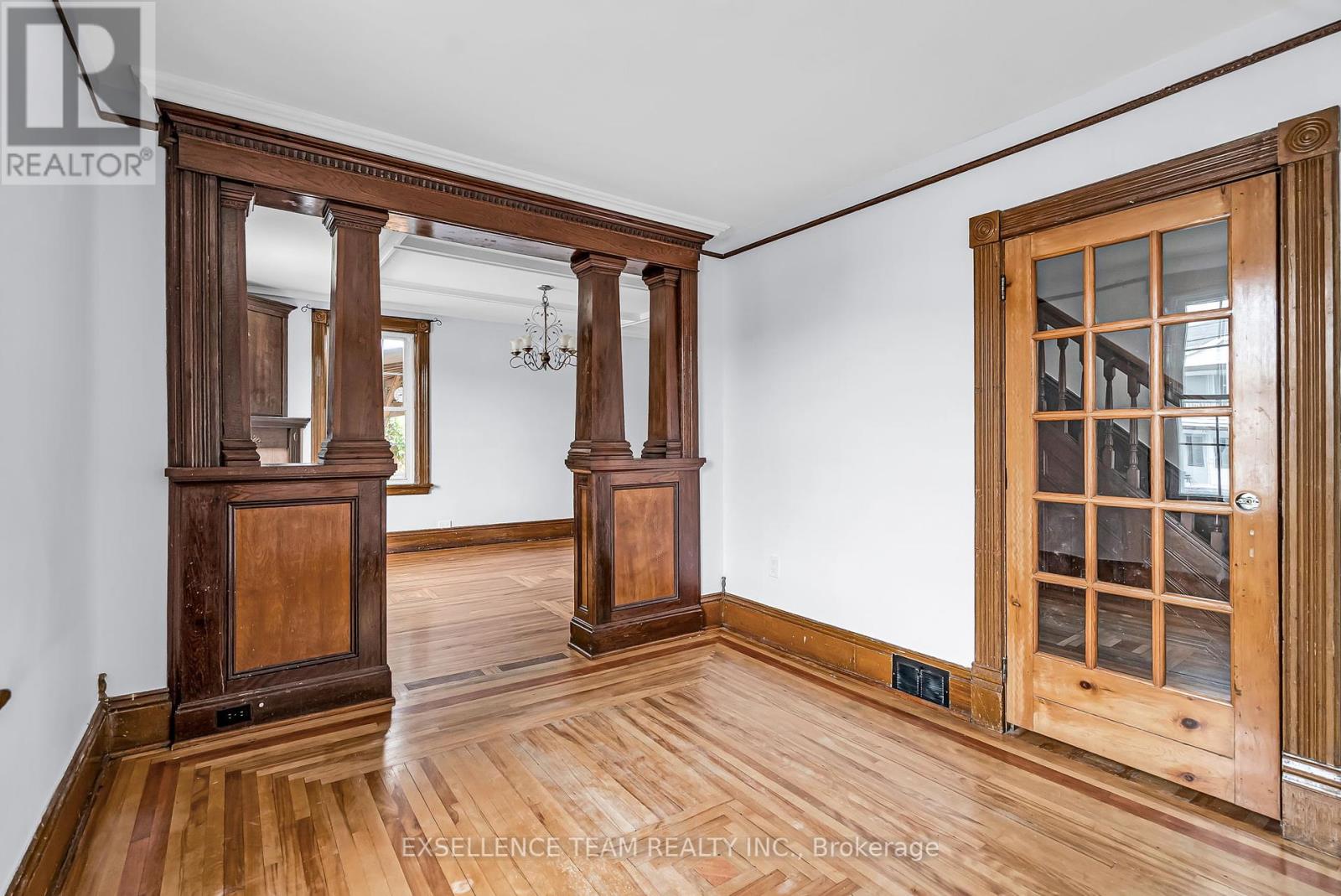 Photo 12 of 303 Fifth Street E, Cornwall ON