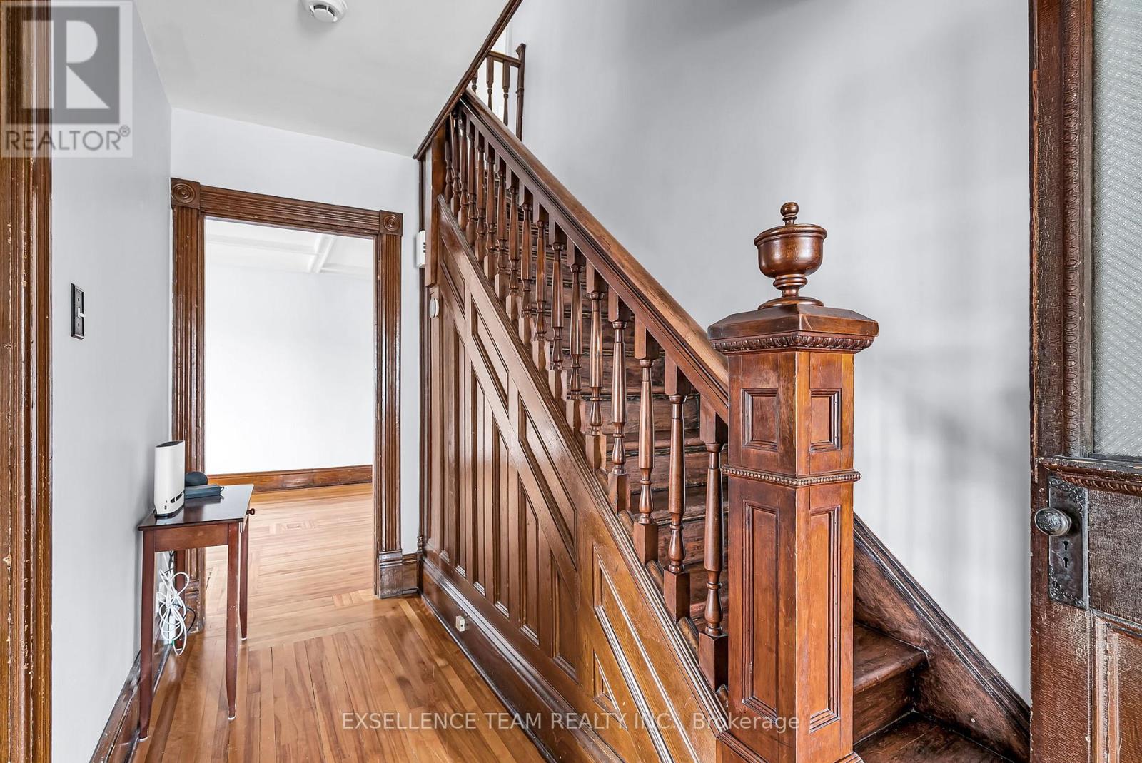 Photo 14 of 303 Fifth Street E, Cornwall ON