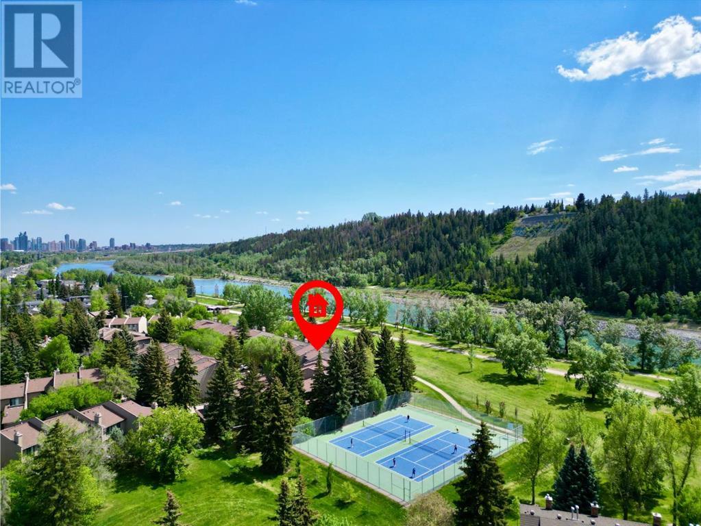 Single Family House 4 Level for Sale in  Point Mckay Road NW Point McKay Calgary 