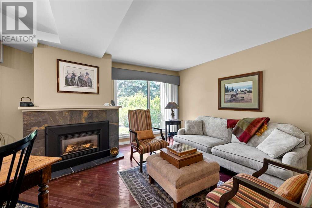 Single Family House 4 Level for Sale in  Point Mckay Road NW Point McKay Calgary 