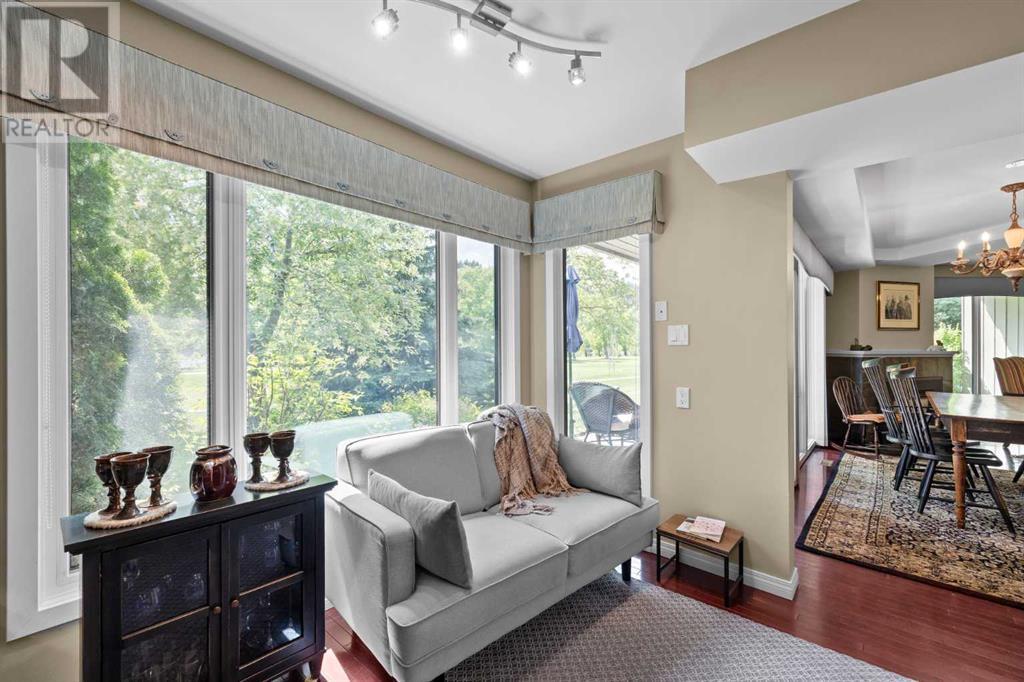 Single Family House 4 Level for Sale in  Point Mckay Road NW Point McKay Calgary 