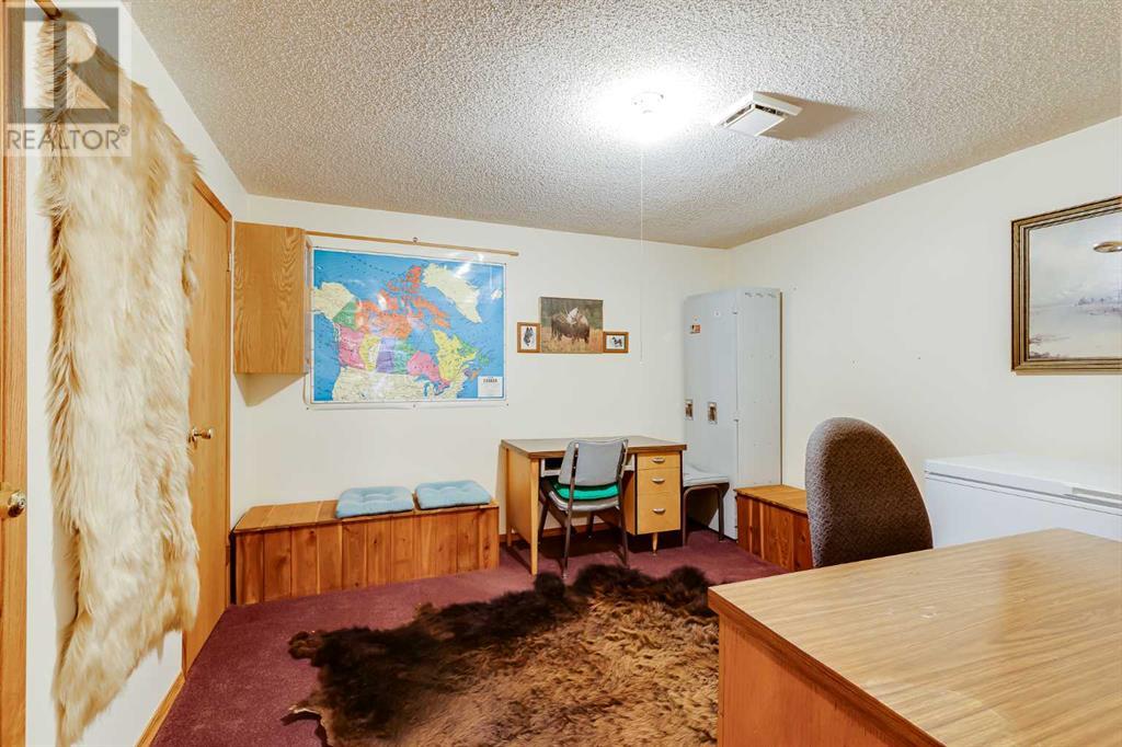 Single Family House Bungalow for Sale in  Manora Rise NE Marlborough Park Calgary 