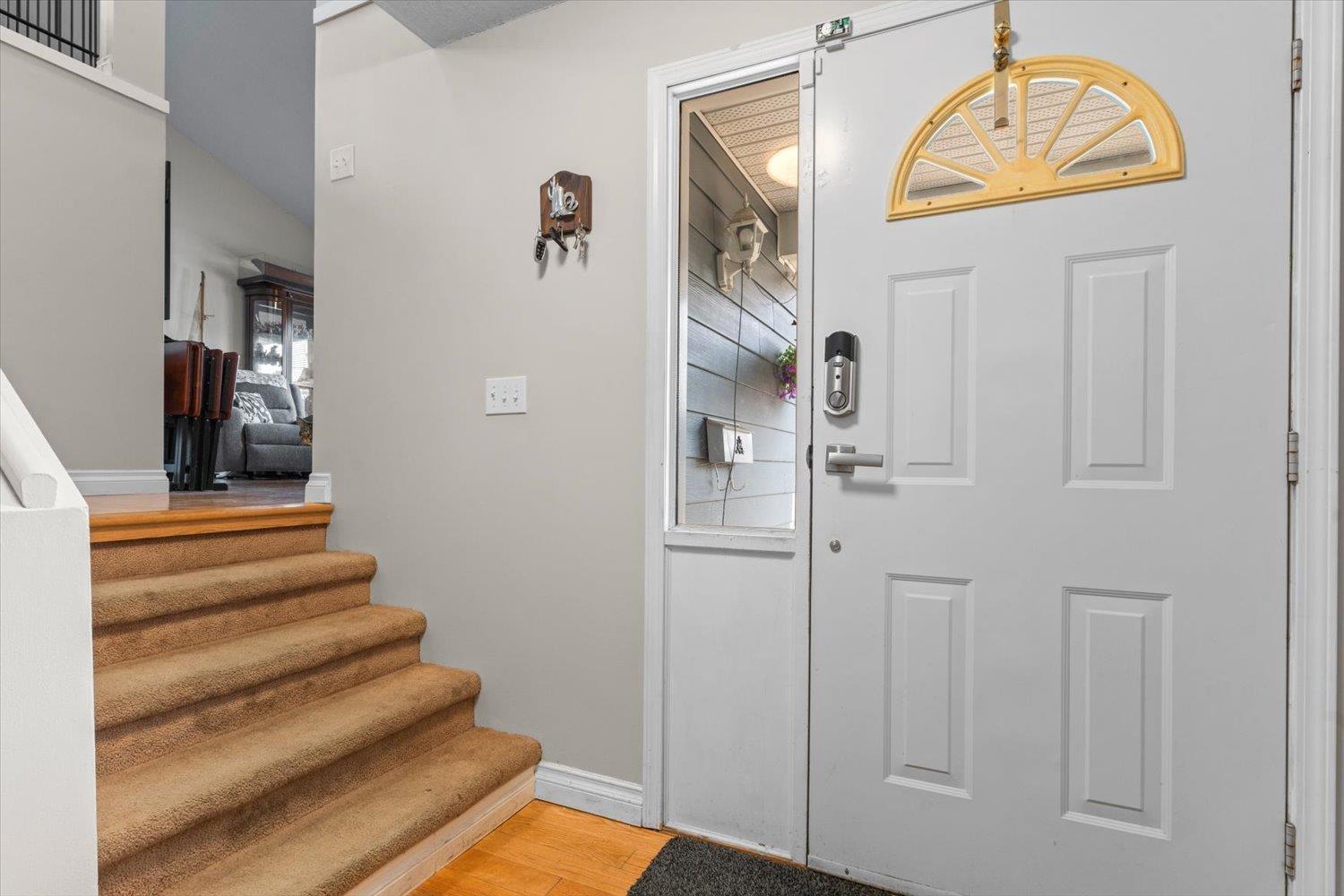 Photo 3 of 45191 Stevenson Road Sardis West Vedder, Chilliwack BC