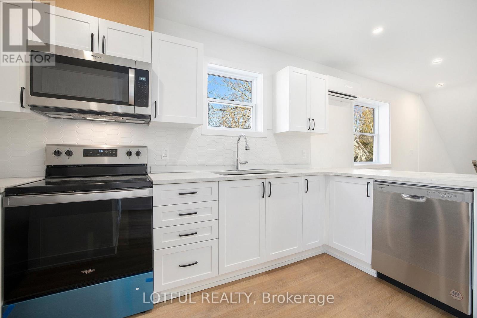 Photo 4 of 102 131 Gore Street E, Perth ON